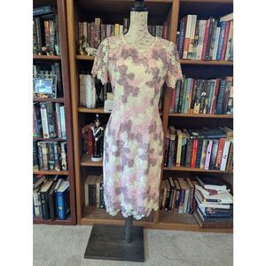 Gina Bacconi Women's Size 6 White Pink Purple Mother of the Bride Dress Overlay